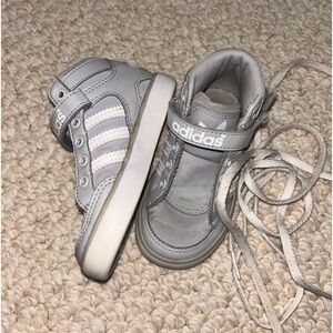 Toddler Adidas Hard Court High Tennis Shoes
